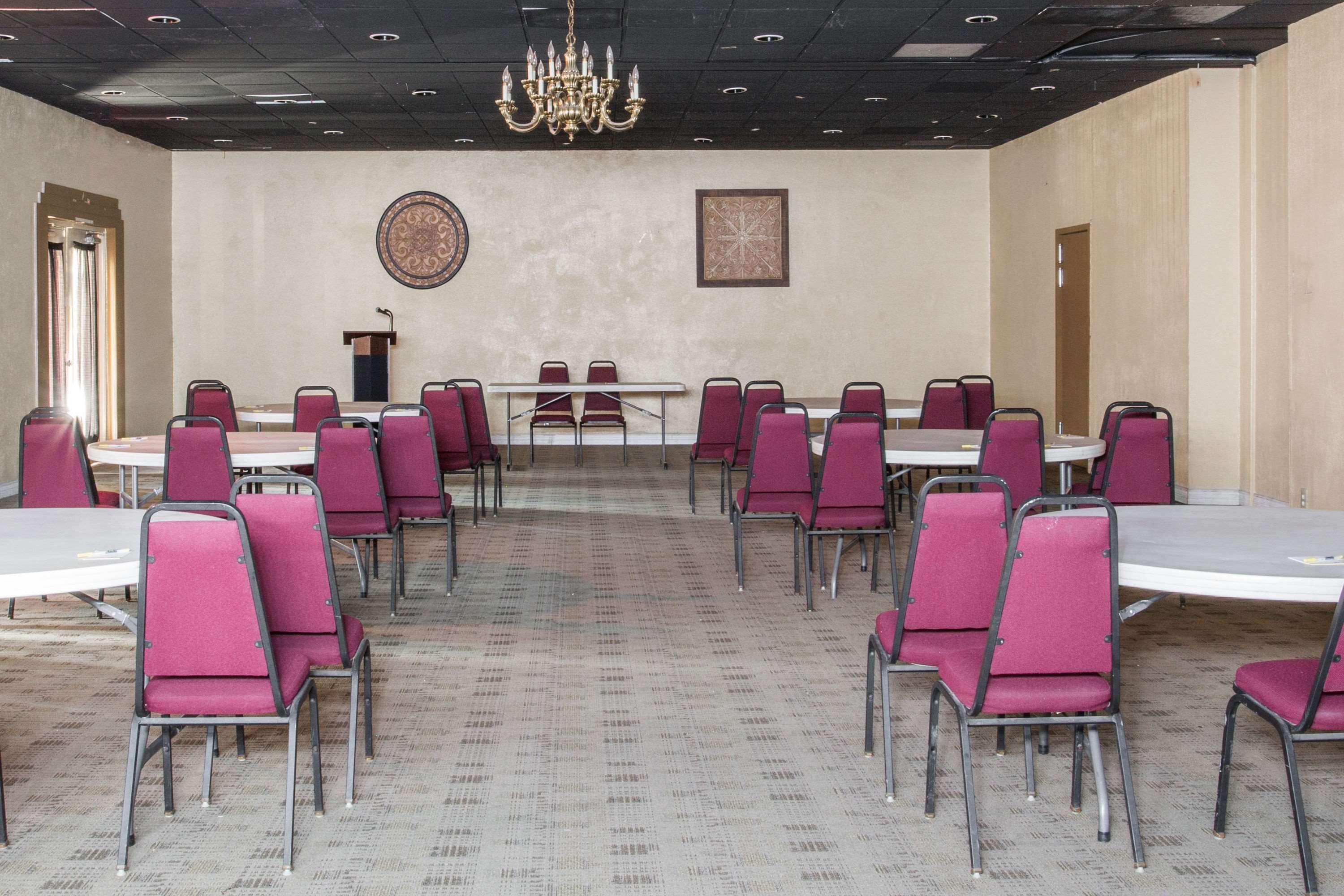 Days Hotel By Wyndham Peoria Glendale Area Екстериор снимка